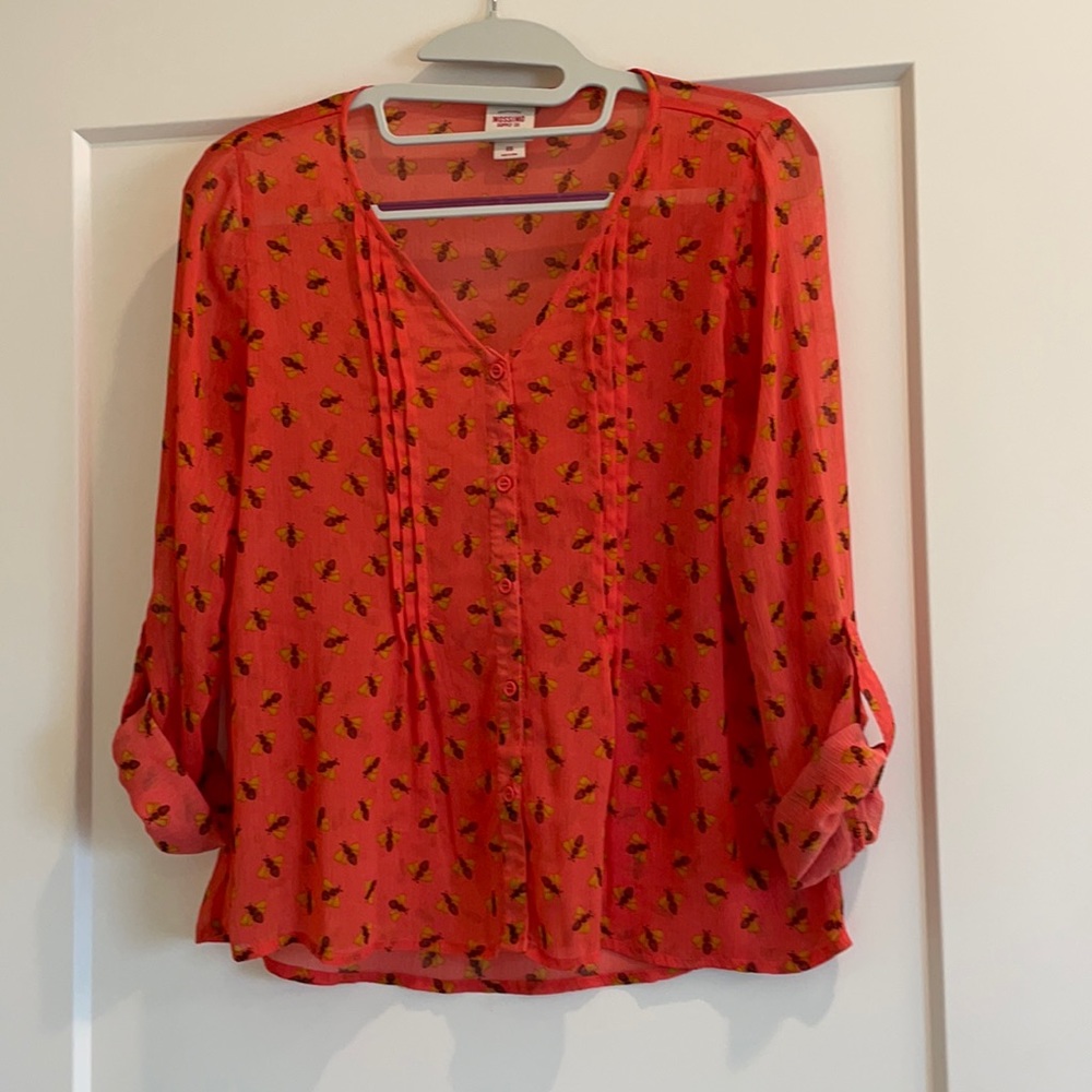 “Bee print” top